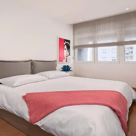 Апартаменты Gorgeous For 8 Guests